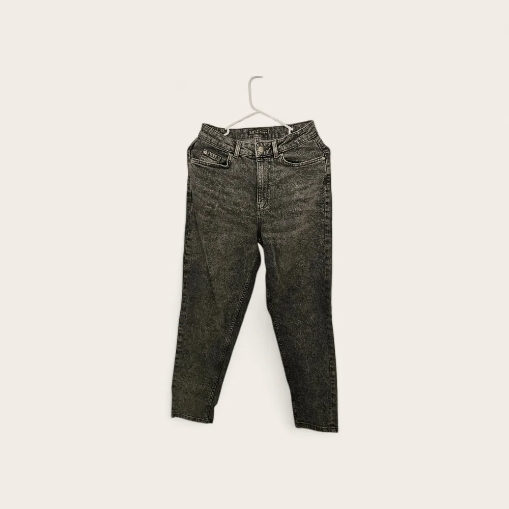 Women's Charcoal Denim Jeans - Picture 3 of 5